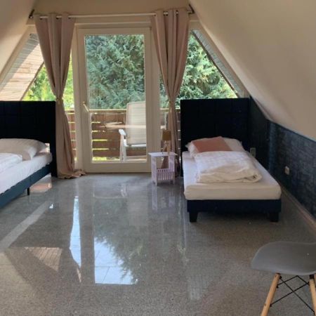 Zimmer In Wohnung, Monteure, Zentral, Enger Kültér fotó
