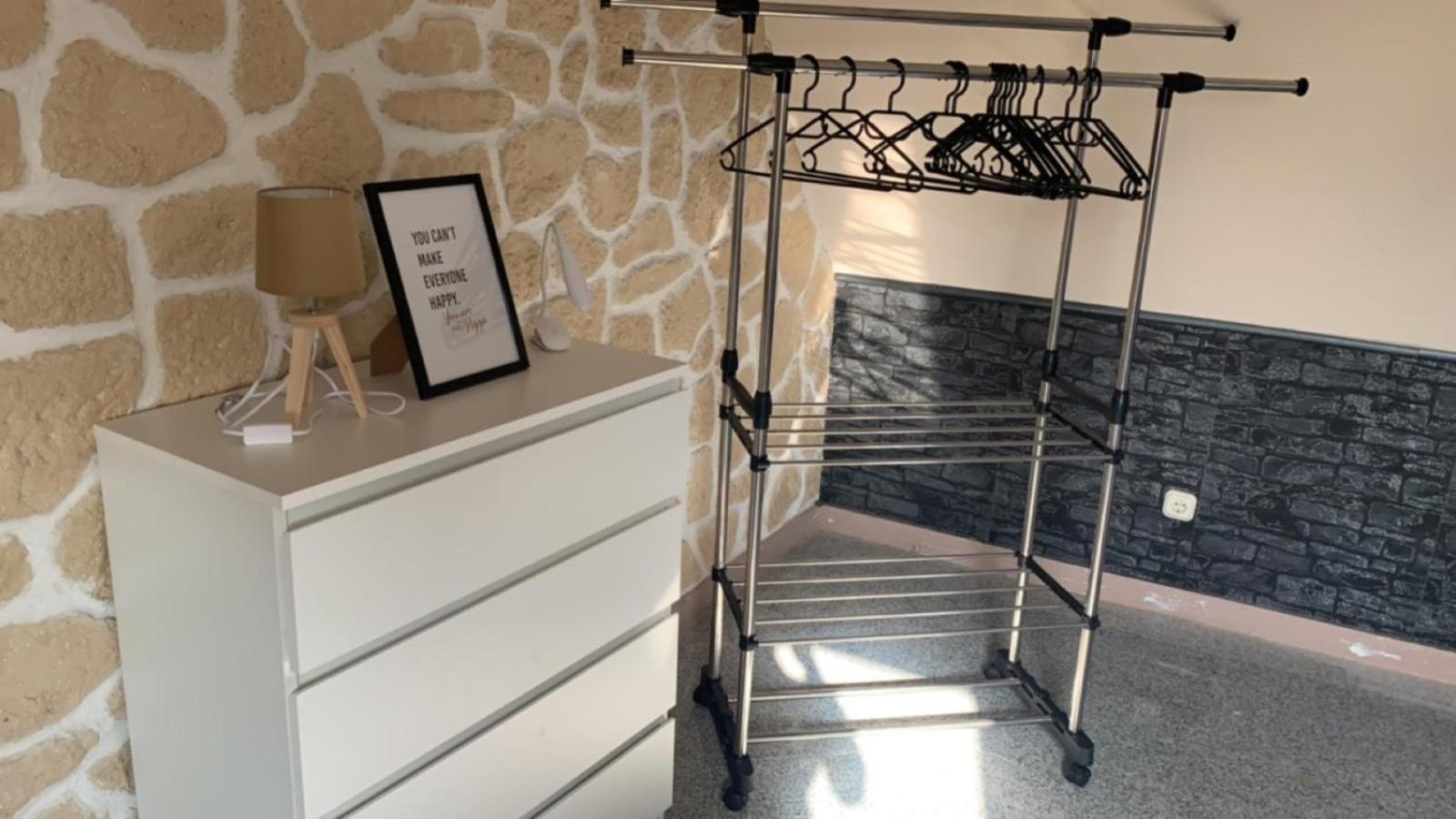Zimmer In Wohnung, Monteure, Zentral, Enger Kültér fotó